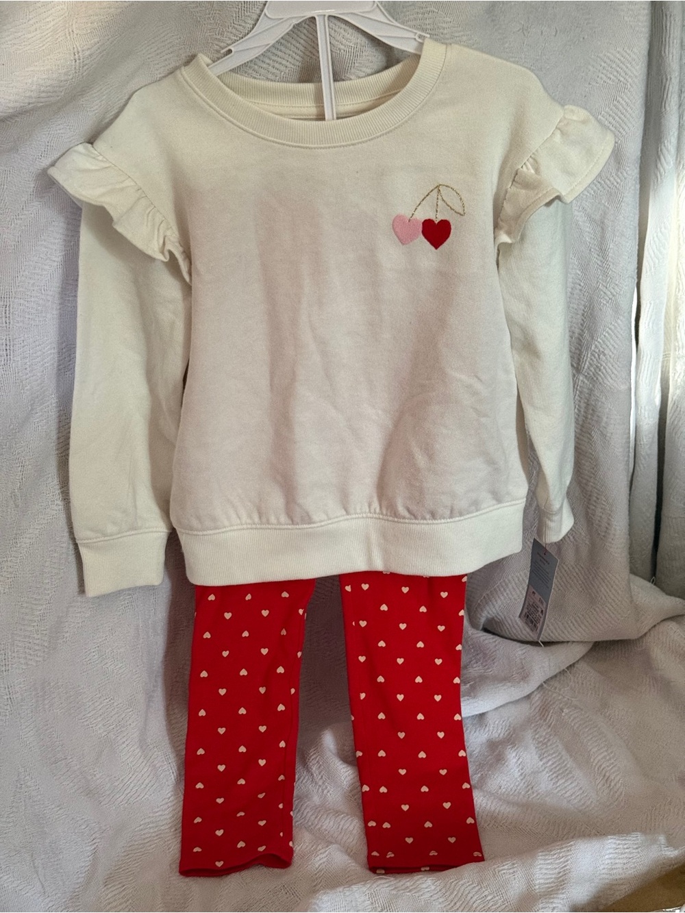 Cream Ruffle-Sleeve Sweatshirt & Red Heart Leggings Set for Kids 4T Valentines 💌
